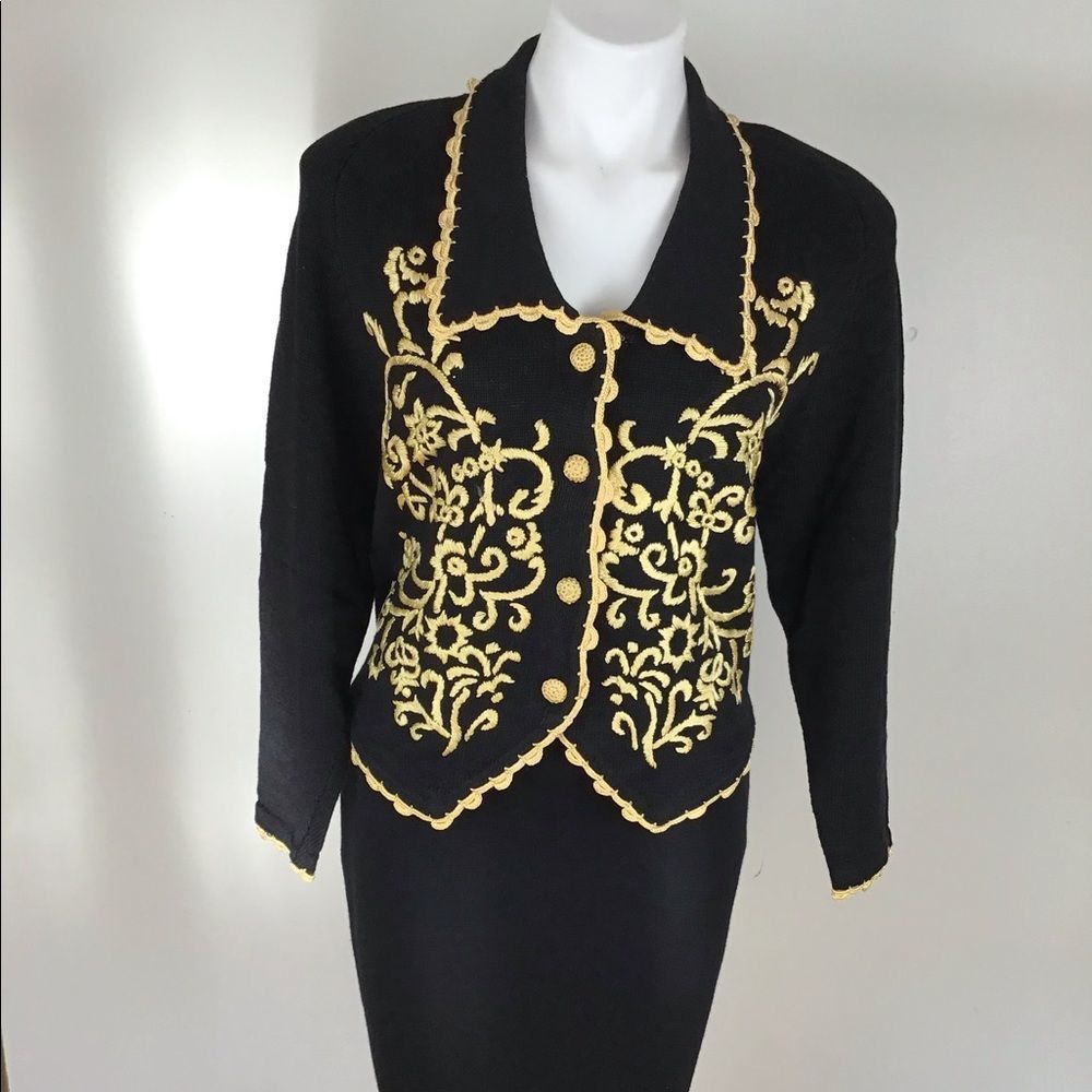 Arriviste black sweater trimmed in gold size M